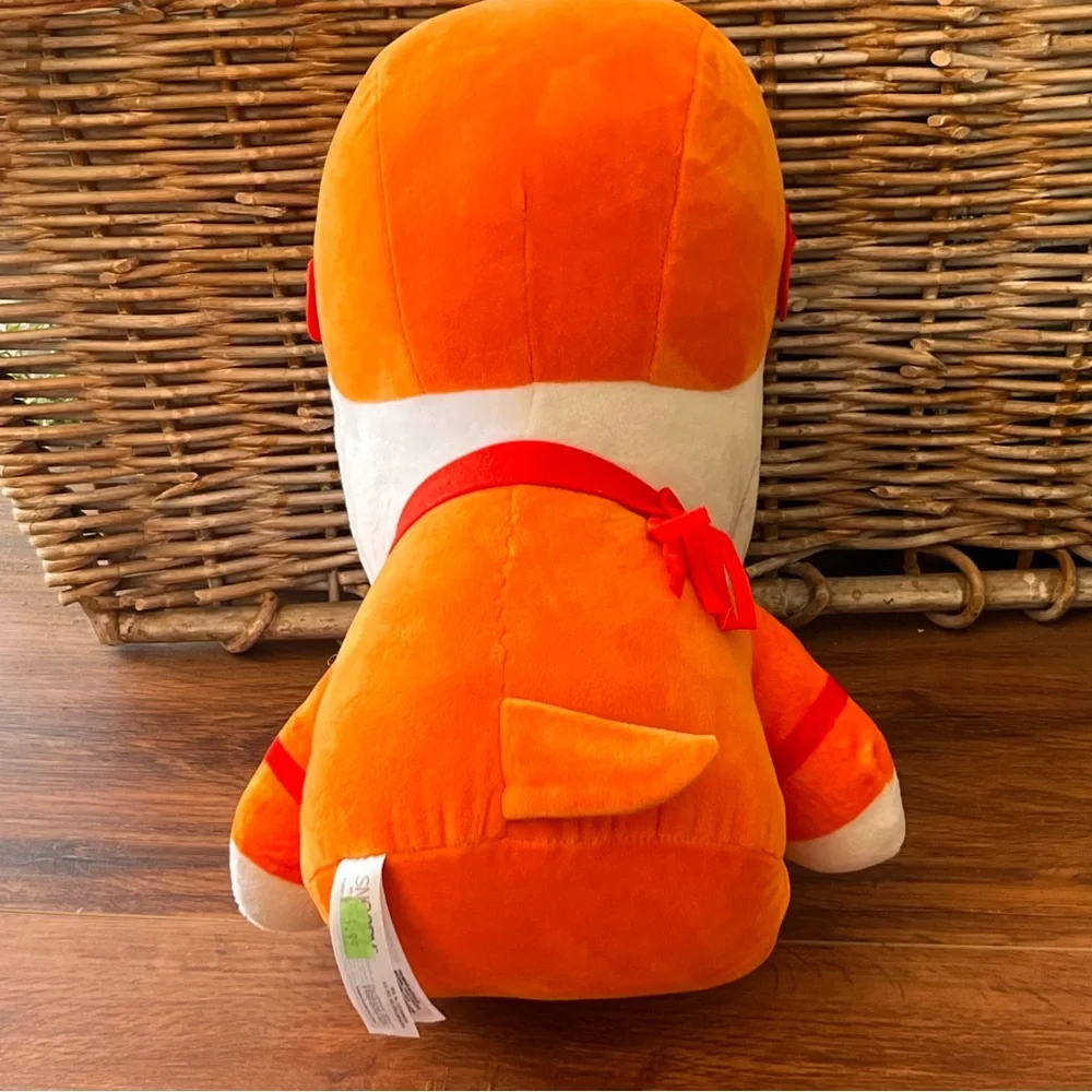 Peanuts snoopy plush in space NASA astronaut from 2022 Macy day parade - Picture 4 of 5